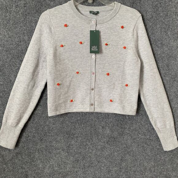 Wild Fable Cropped Cardigan NWT Gray W/applied Roses Sz Small - Picture 1 of 12